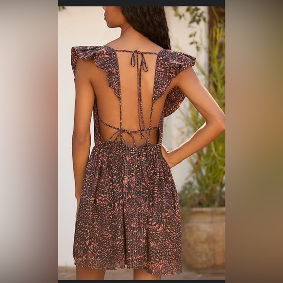 Anthropologie NWT V-Neck Bubble Dress Size small - Picture 2 of 4